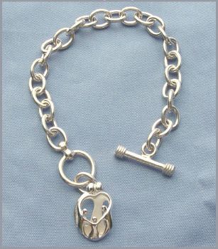 Picture of Silver Parents and Three Children Toggle Bracelet