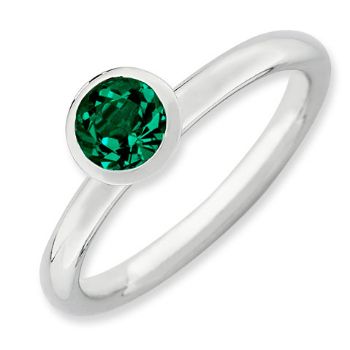 Picture of Silver Ring 1 Round Swarovski Emerald stone