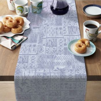 Picture of Table runner