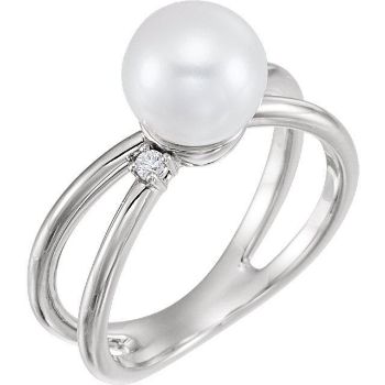 Picture of 14K Gold Freshwater Cultured Pearl & .04 CTW Diamond Ring