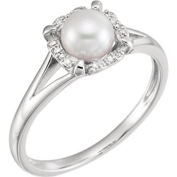 Picture of 14K Gold Freshwater Cultured Pearl & .05 CTW Diamond Ring