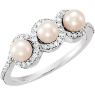 Picture of 14K Gold Freshwater Cultured Pearl & 1/4 CTW Diamond Ring